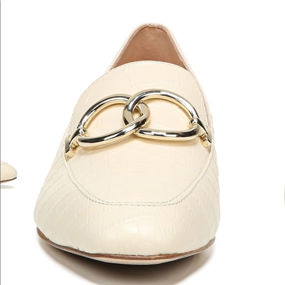 27 Edit | White Regina Loafer - Picture 8 of 9